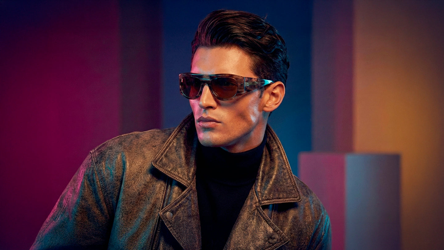 Occhiali Saraghina disposti su tovaglia a quadri verdi e bianchi